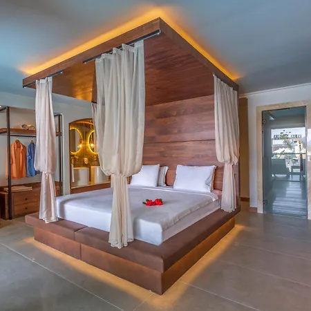 Orka Sunlife And Aquapark Hotel 5*