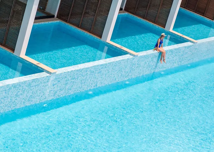 Orka Sunlife And Aquapark 5*