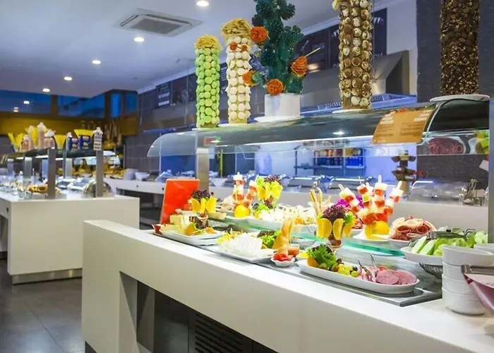 Orka Sunlife And Aquapark Олудениз