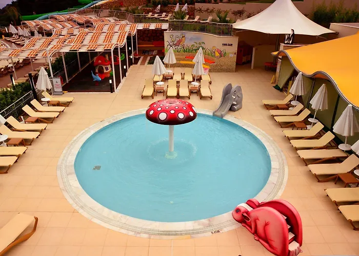 Hotel Orka Sunlife And Aquapark Oludeniz