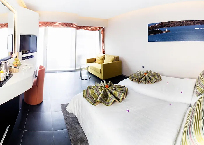 Orka Sunlife And Aquapark 5*