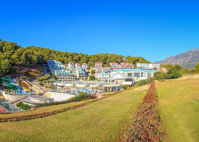 Orka Sunlife And Aquapark 5*